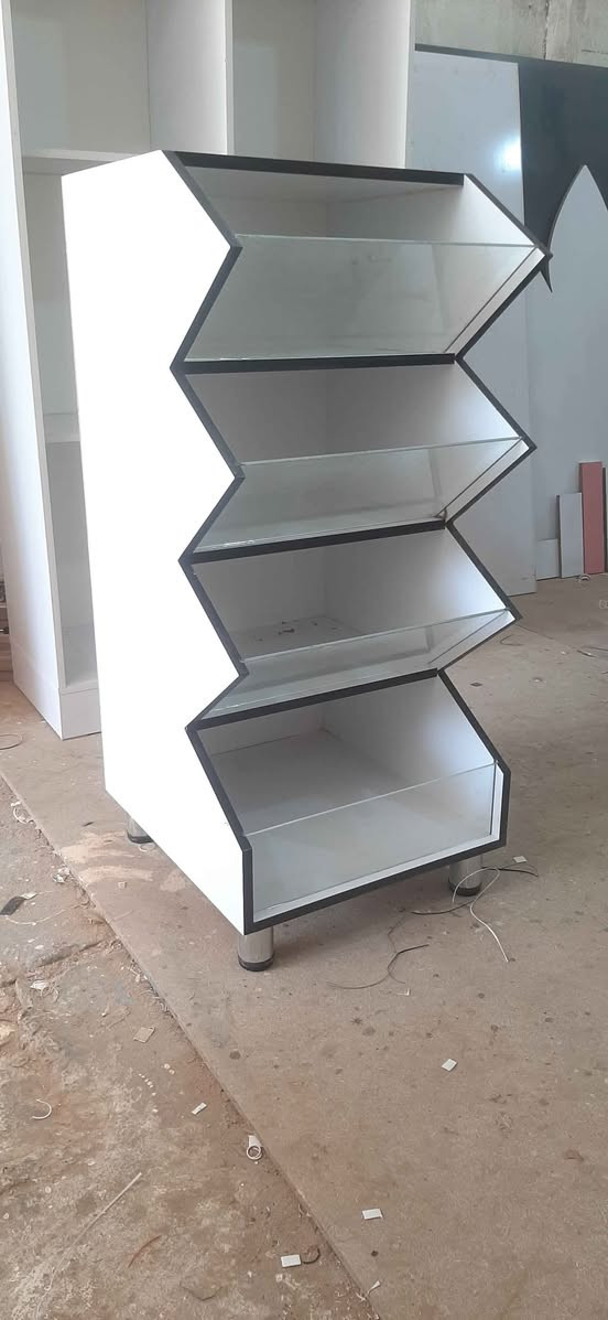 العنوان حله شارع 80 .⚘.بالقرب من شارع الحسينيه🌹 مقابل عماره ابو امير لكماليات السيارات 💥 هاتف 👈.***********...باداره سيد ظافر💗 حلة, بابل
