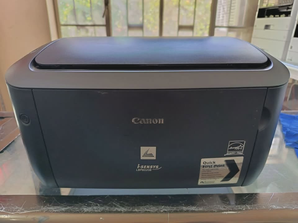 طابعة كانون ليزرية 6020 اسود وابيض مستعملة قليل جدا السعر 150 الف للتواصل *********** واتساب *********** توصيل لجميع المحافظات
