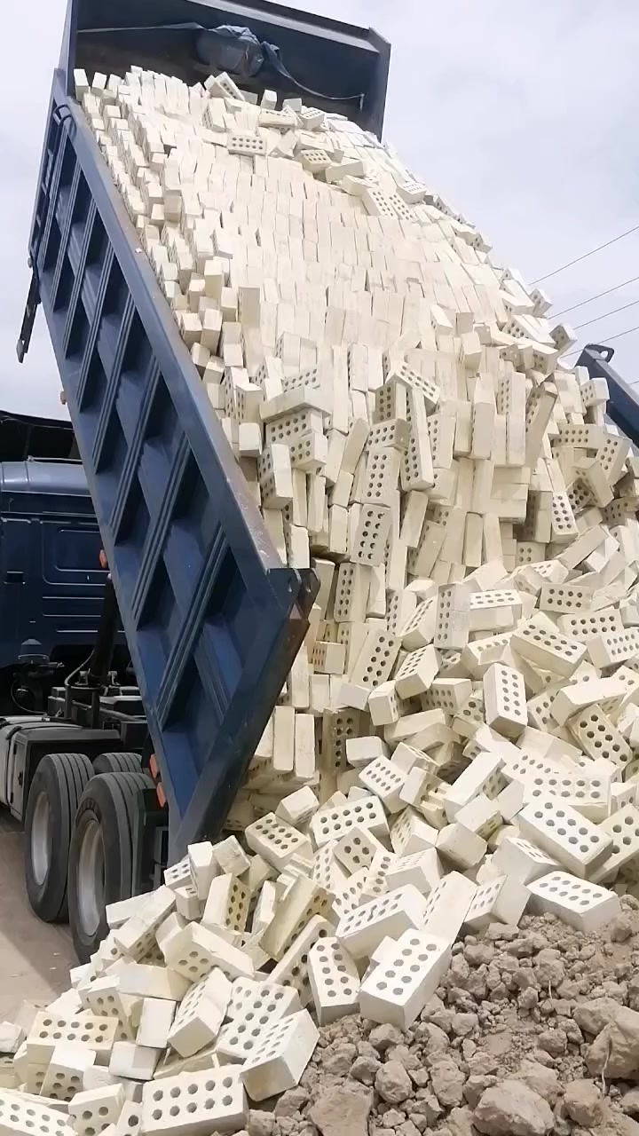 سلام عليكم 🤝
شنو هذا النزول بالطابوك الجمهوري عمي  تعال ابني بيتك ويانه بس اذكر مكانك ونگلك بالسعر  
 ***********
