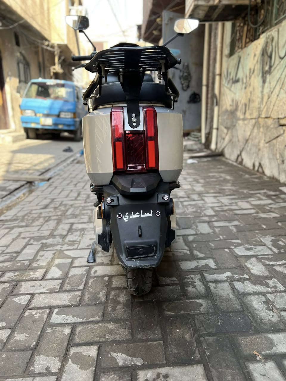 السلام عليكم
دراجة شحن وحش الكون لون الرصاصي للبيع 
المواصفات 
دبل إشارة سويج واحد فقط 
عالي وناصي 
6 بطاريات بقدرة 72 فولت و 35 أمبير.
دراجة جديده زلع مابيهة 
جديده ونضيفه
تحتوي على 3 سرعات مختلفة
، مكابح هيدروليكية، 
ونظام تشغيل بالبصمة.
ملف 2000
السعر875 وبيهة مجال بسيط 
*********** وره ال3ضهر متواجد 
***********واتساب كذلك وره ال3ضهر متواجد
