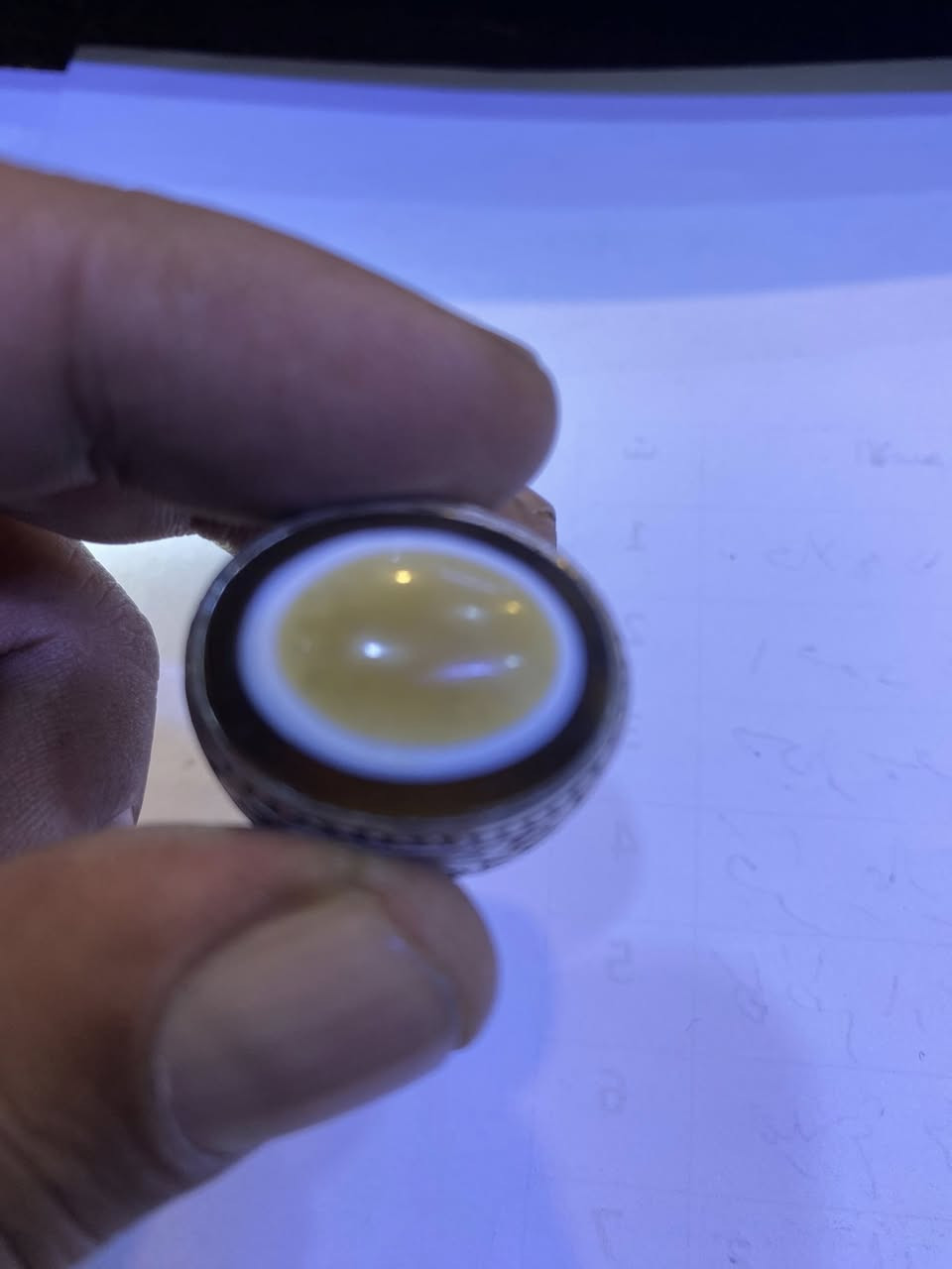 السلام عليكم
اللهم صل على محمد وال محمد
جزع يماني جميله شفافه 
اهداء لعيون الكروب جميعاً


**إذا كنت صاحب هذا الإعلان وتريد حذفه لأي سبب، رجاءا أرسل رسالة إلى الدعم الفني**