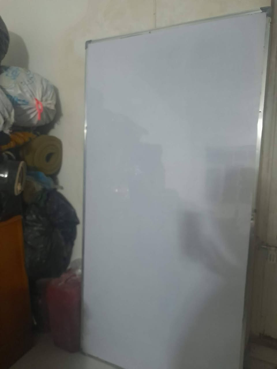 كراسي عدد 4اصليات سعر الواحد ب 9 سبورة كبيرة وجهين ب 20براكيت ب 15الف الواحد  كابسة  صاج ب 15الف  مغسلة هندية  كاملة هية ولخلاط ب 40 مكنسة سيارات ب15الف  تدفئة  سيارة ب 5الف  ثرية  كرستال  الواحدة ب 40 المكان بغداد التاجي  التاجي


**إذا كنت صاحب هذا الإعلان وتريد حذفه لأي سبب، رجاءا أرسل رسالة إلى الدعم الفني**