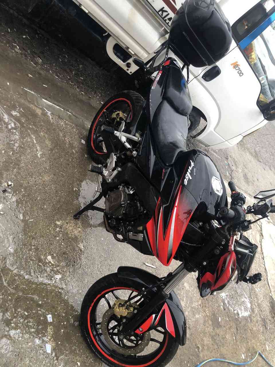 بولسر ٢٠٠Nsموديل ٢٢منفيست اصلي مكينه كفاله موطور جديد ماتحط علي ولا ربع تواصل معي خاص او واتساب *********** السعر مليون و٢٠٠
