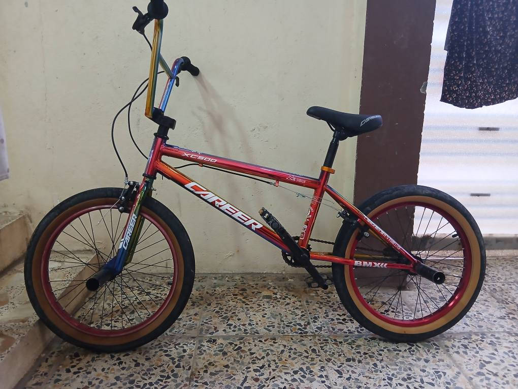 بايسكل Bmx للبيع السعر 180وبي مجال مكاني بغداد حي القاهرة ويا يجي 4 حمالات هدية يشهد الله مصارلي شهر من مشتري وشخط مابي ويا ثنين بريكات


**إذا كنت صاحب هذا الإعلان وتريد حذفه لأي سبب، رجاءا أرسل رسالة إلى الدعم الفني**