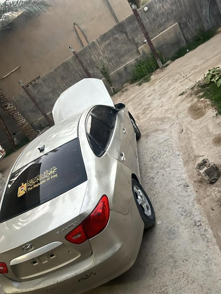 للبيع هونداي افانتي موديل 2009
محرك 2000
كير اوتو
تبريد تدفئه
غير مسجله ومشموله بالتسجيل القادم
للمراوس حسب القناعه او بقطعه ارض على الحولي او بالنهضه الغربيه 
للاستفسار اتصل***********
