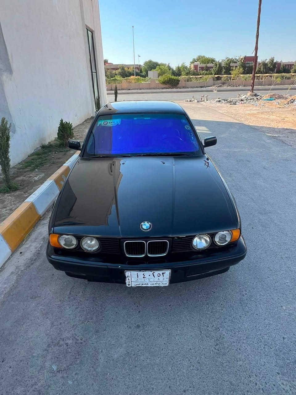 السلام عليكم…..الحلال للبيع ….
‏BMW بسعرمناسب جدا 54  وبيه مجال  
لوون اسود ملكي  اصل مميز جداً
مكينه مسكر25 ..لووك اصل بليته  وسنويه 
كير مكفوول … اوتو 
سنت لوك حته الجطه تقفل. دبل باتري 🆎
تخم تاير جديد صدر جديد ويل خليه اصلي.  غرفه جلد 
داخل صاج كله جديد 
⚔️السياره موصفات خاصه شغاله مسجل سماعات 🔊 فول لايت بك لايت اصلي بجم  زنون اصلي 
✋🏻السياره مرشوشه عام بدون ضربه شرط 
رقم صلاح الدين  
 سنويه جديده بسمي شرط التحويل مكان 🔺السياره تكريت القادسيه 
رقم ***********.  بسعر 
54  وبيه مجال
