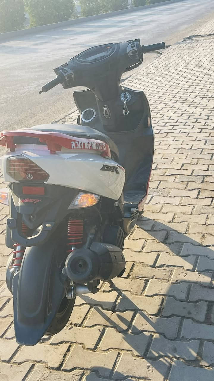 سلام عليكم شباب دراجه جي تي آر للبيع نظيفه وخير من الله كل نقص ما بيها دراجه مكينه فول وحلوه مكاني بغداد ***********
