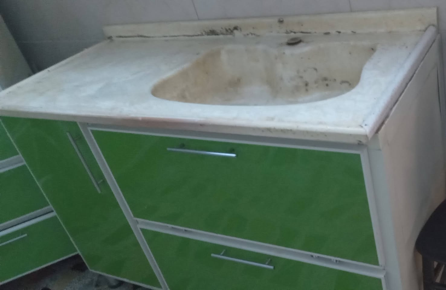 عندي غرض البيع دخول رقم واتساب مفتوح ***********
