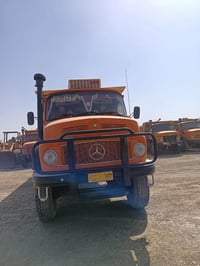 شاحنة • بدون تفاصيل