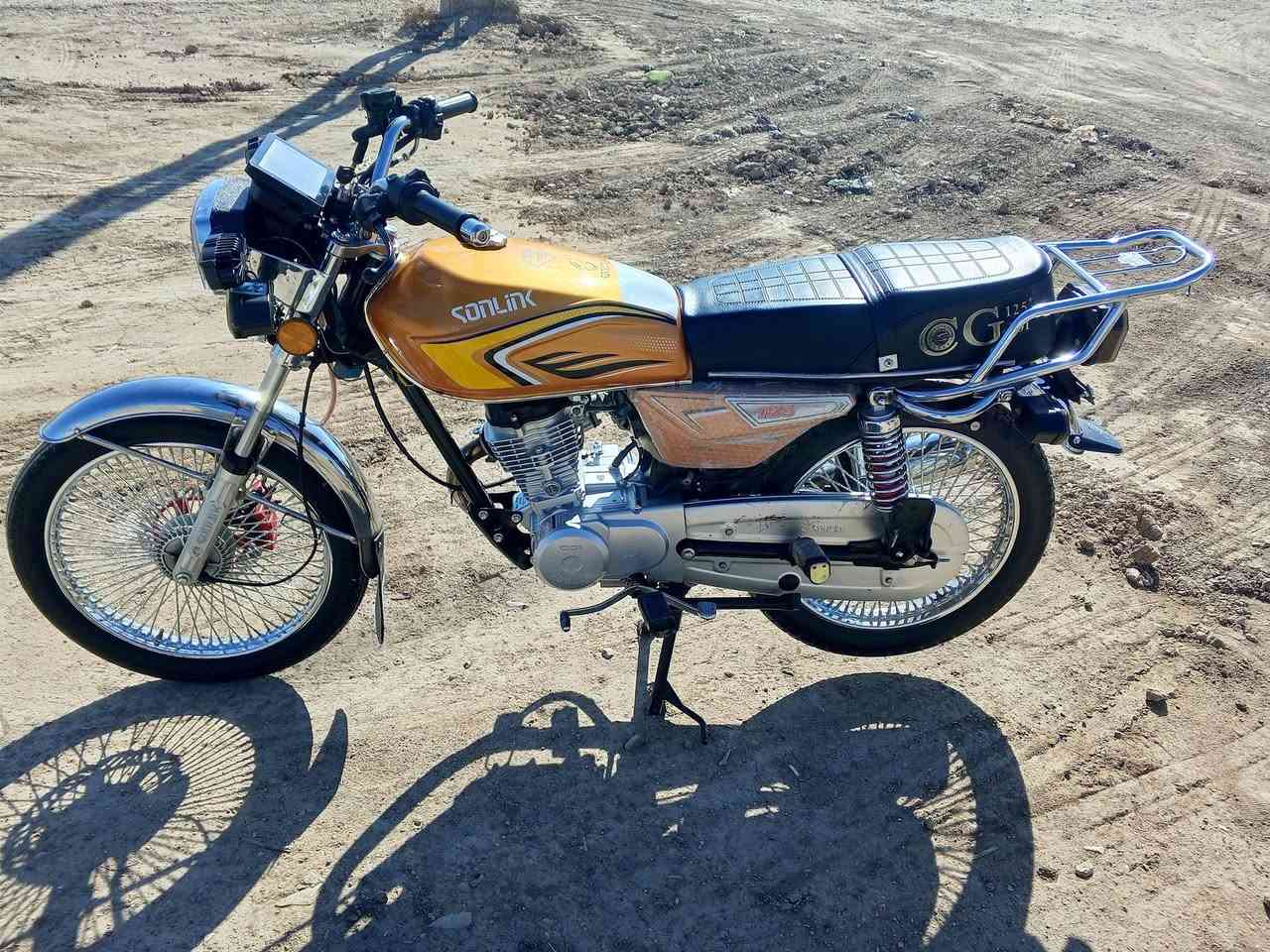 سلام عليكم  دراجة خمسة كير  موديل 25 دشبول طافي  ول تانكي بي خسفة خفيفة  السعر 750 وبيهة مجال  هاذ رقمي  ذا ما عندك رصيد بس رمش ***********
