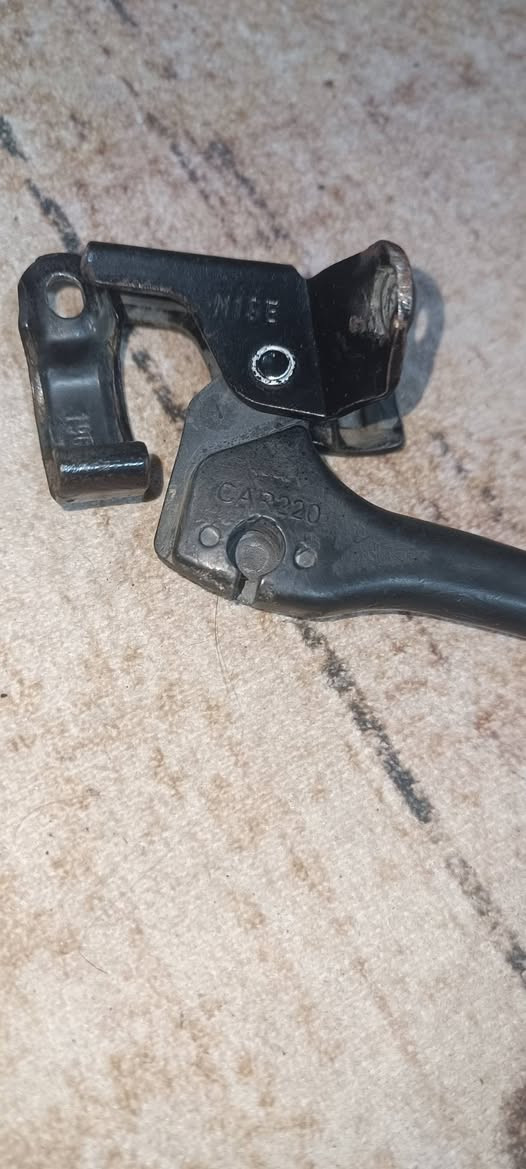 سلام عليكم غراض بايسكل تفصيخ اصلي  
طيراريه 5الف
كبات ثنينهن 3ونص ا 
يده مال بريك امامي 2الف 
مكان ناصريه مركز فلكه سماوه قرب مطلعم حياوي


**إذا كنت صاحب هذا الإعلان وتريد حذفه لأي سبب، رجاءا أرسل رسالة إلى الدعم الفني**