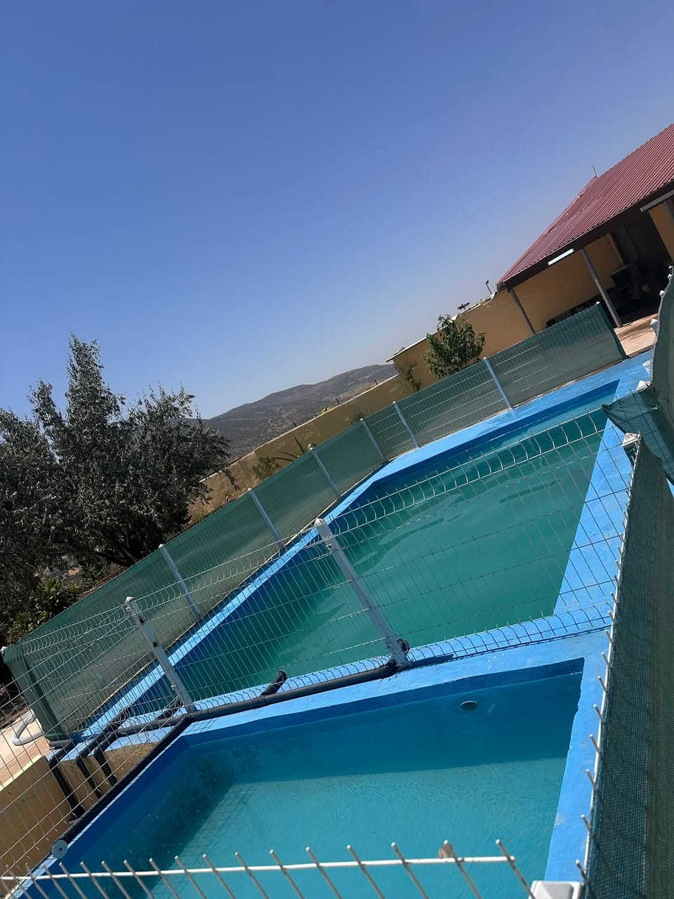 مزرعه ( يونس ) للايجار يومي
تقع في زاويته 
https://maps.app.goo.gl/oyX2yER1ju4eibUv5?g_st=ic

للتواصل و الاستفسار 
https://wa.me/message/T2HILBOFY7QGC1

***********
