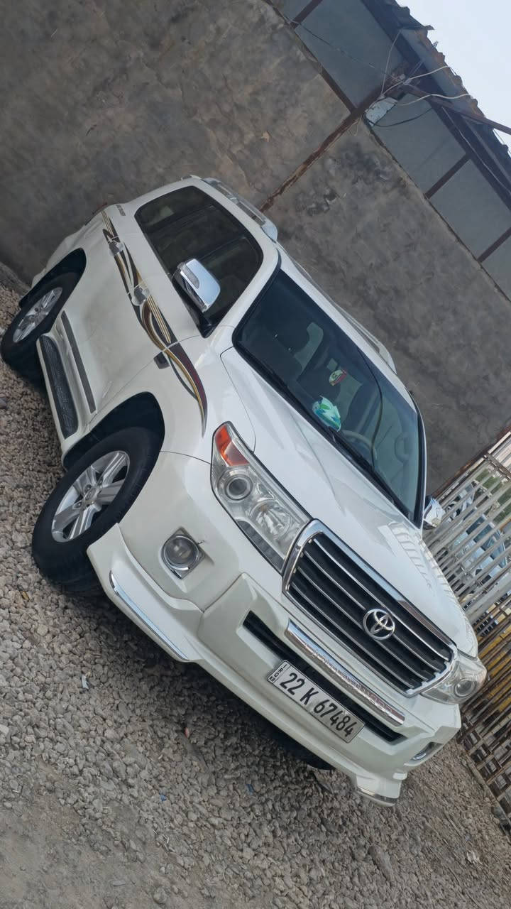 لاندكروز موديل ١١ ستينه محدثه سياره جاهزه بسمي تحويل بيها مكان بارد زغير 
مكانها حله بابل 
***********
معرض الخفاجي لتجاره السيارات الحديثه
