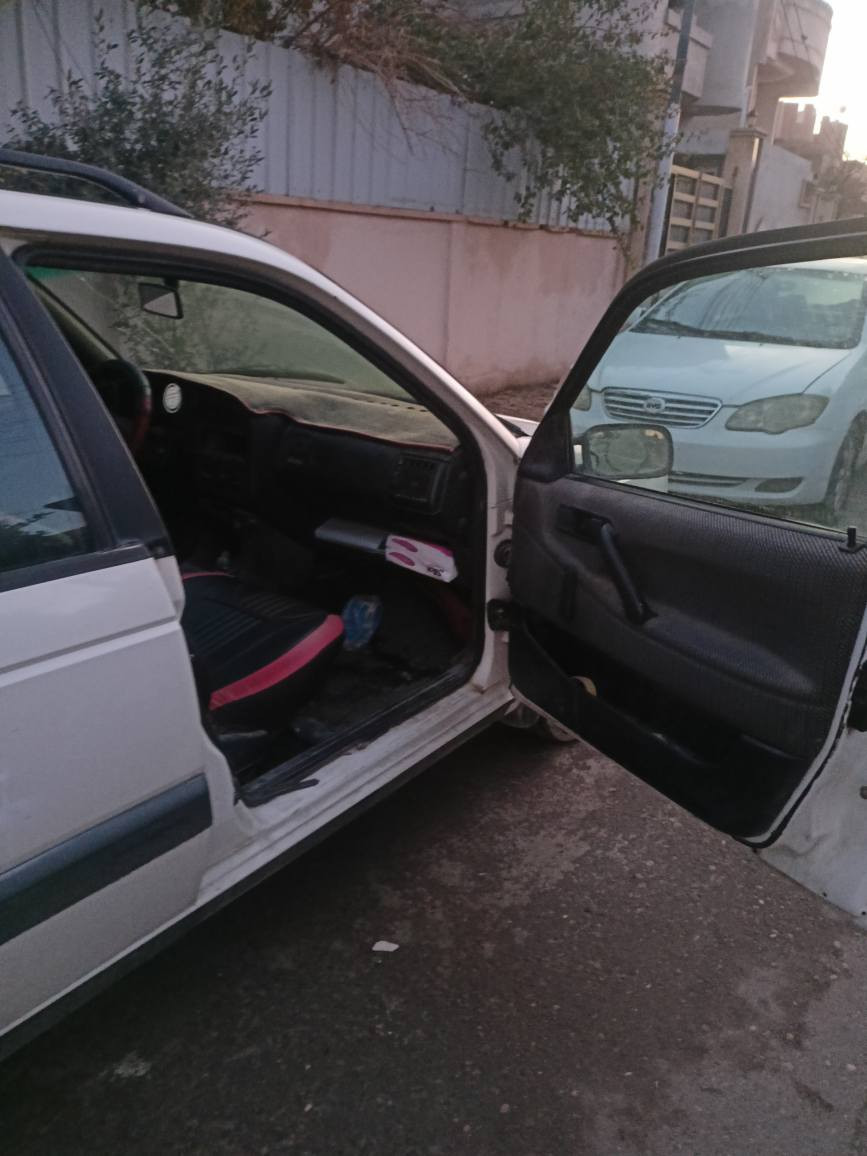 سياره باسات نظيفه بدون صبغ شرط محرك اوكير شريط تحويل بدون وكاله سعر 45 وبيها مجال شيء قليل موديل 93 سنويه تنتهي نهايه 26 اني مكلف بالنشر اللي يريدها يتصل على هذا الرقم0771 862 1664 موصل, نينوى
