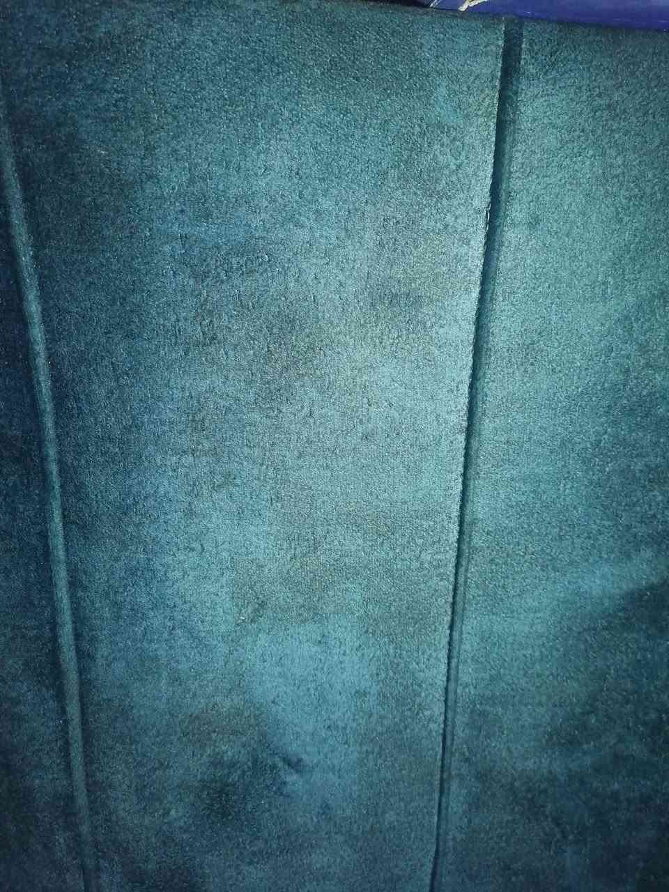عدد ١٨ قطعة 
كل قطعة بيهه مقعدين يعني ٣٦ مقعد
جلسات مطعم جديد غير مستخدم نازكات ومرتبات شغل درجة اولى
مكاني حلة 
***********
