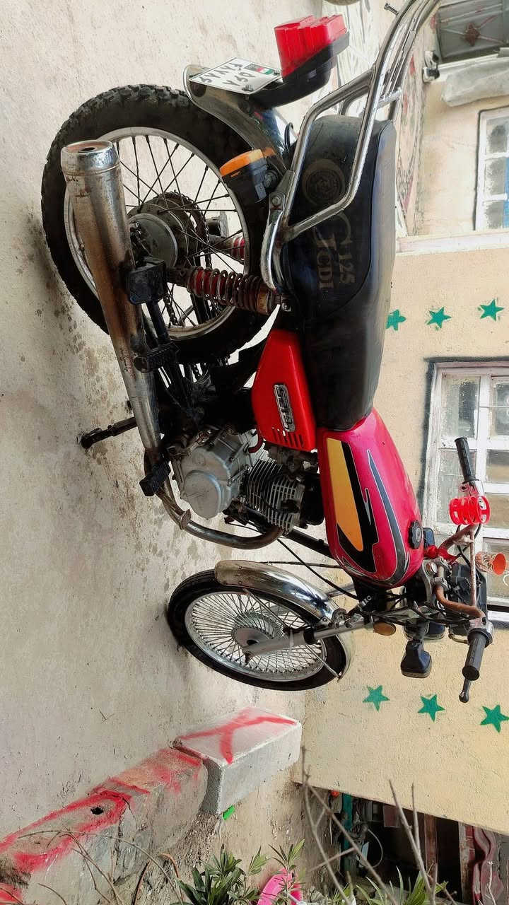 سلام عليكم تايكر مديل ٢٢ لبيع وراق دراجه نضيفه  مكان الرميثه سعرهاا ٤٥٠ وبيهاا مجال ***********
مامتواجد عل فيس بيع مستعجل
