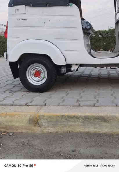 تكتك 20 شهر 11(لاصبغ ولا ضربه) بس دوس معمرات مكينه مكفولة رقم نكليزي مكاني بغداد حي البتول ***********
***********
