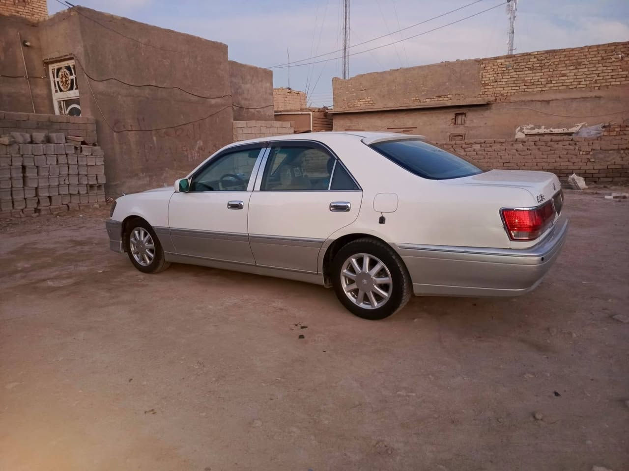 السلام عليكم ملكه خضراوي كص قماره فقط رقم كركوك الماني لا مفحوص ولا مدفوع كمرك مكينه ديفور الزغير جديده حداده تخم تاير باتري جديد سياره جاهزه الف ما تخسر عليه السعر 67 وبيه مجال عليه 10 غرامات ينزلن من سعرها المكان ناصريه قضاء الاصلاح الاستفسار ***********
