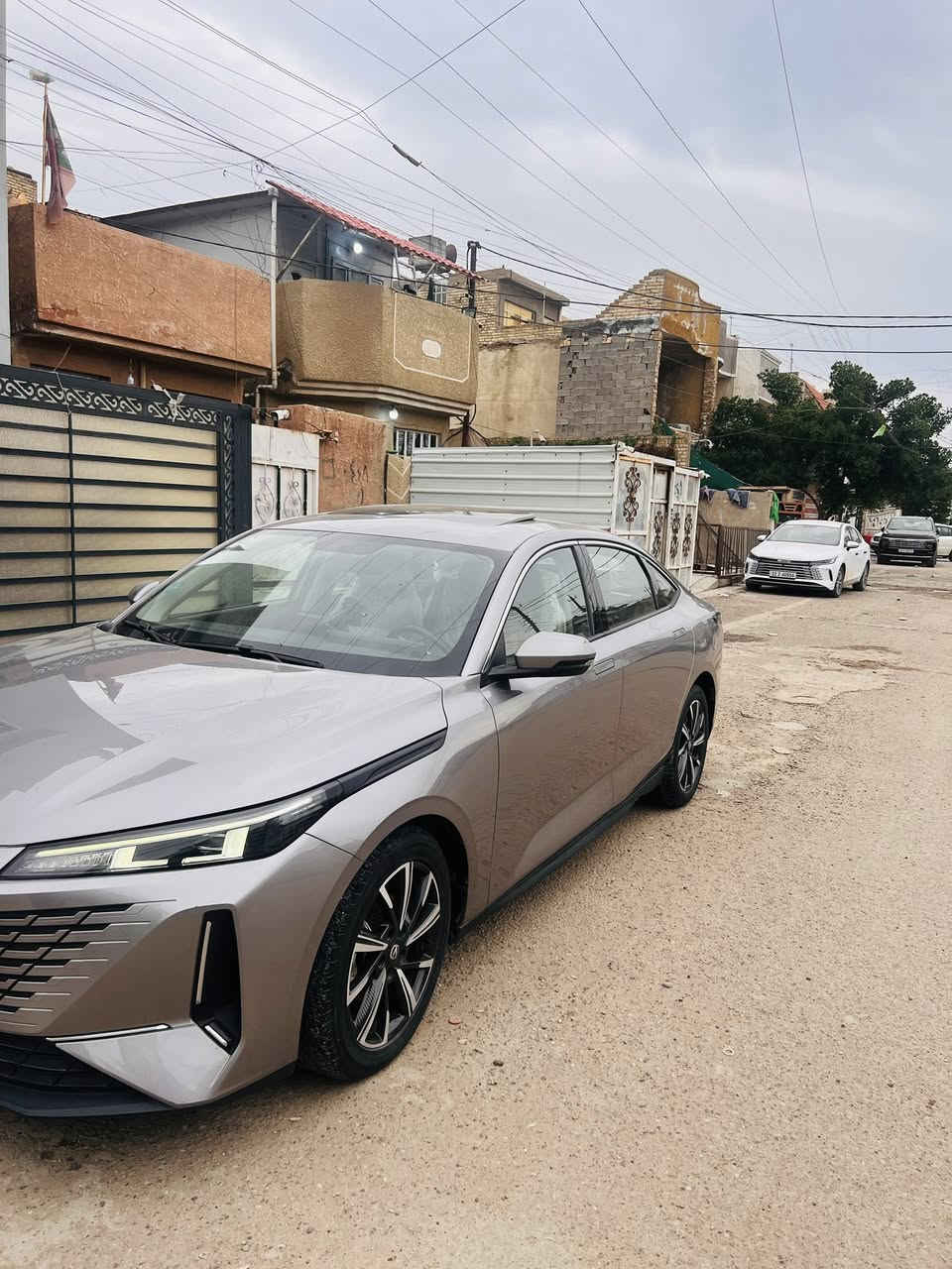 شان جان ايدو بلس
محرك 1500 تون تيربو 

موديل 2025 حرة

رقم بغداد
سياره مكفوله
ماشيه20الف

💎سياره من الطراز الحديث 💎

فووووول مواصفات

⚡️شاشه ايباد تدعم ابل كار بلاي + أندرويد اوتو 

⚡️كاميرات °360 ،،،، 5 كامرات 

⚡️تدعم كامره بيها تسجيل داش كام بلاد

⚡️فتحة سقف

⚡️رادارت 

⚡️تحديد مسار 

⚡️تنبيه تصادم 

⚡️اوتو هولد

⚡️كروز مثبت سرعة 

⚡️سايد بريك بصمة

⚡️عداد دجتل 

⚡️لإيتات اماميه وخلفيه لد 

⚡️لد خلفي متصل 

⚡️تاير قياس 17

⚡️فووول ايرباك

هووواي بيها مواصفات بس ما اذكرهن للآطاله

السعر 135المكان بغداد لبياع نهايه شارع الشهداء 

الاستفسار ***********
