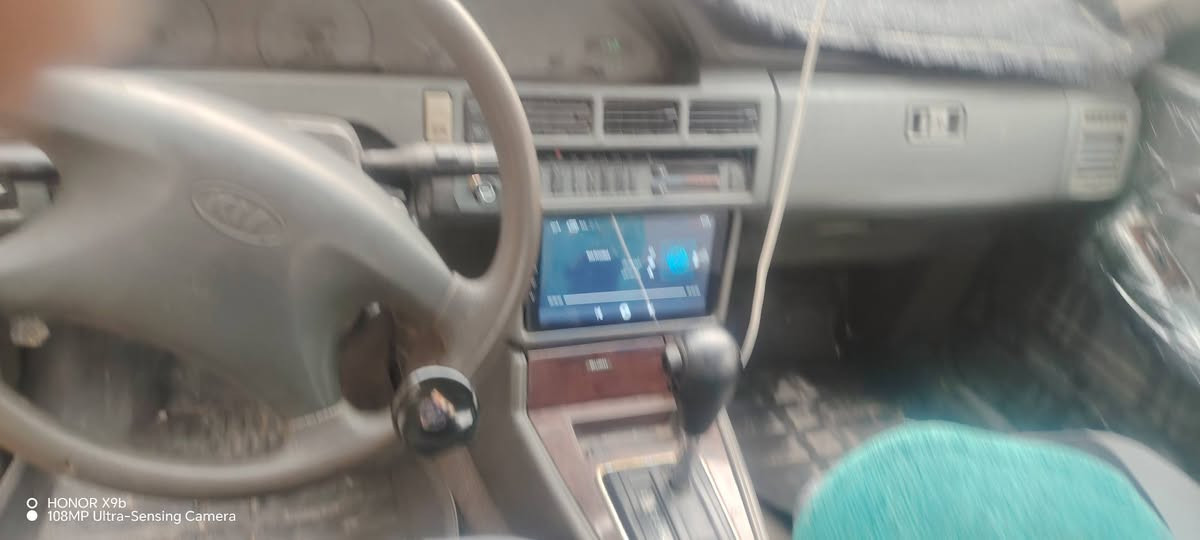 سلام عليكم سياره بونتيشا 94محرك 2000بلادي امسكر كير مكفول رقم بغداد انكليزي كهربائيات كله شغاله تبريد شغال شياشه كامره كله شغاله السعر 31وبيه مجال ***********.   ***********
