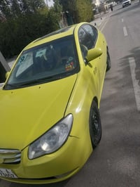 ٢٠٠٨ • محرك ٢٠٠٠ • فتحة سقف