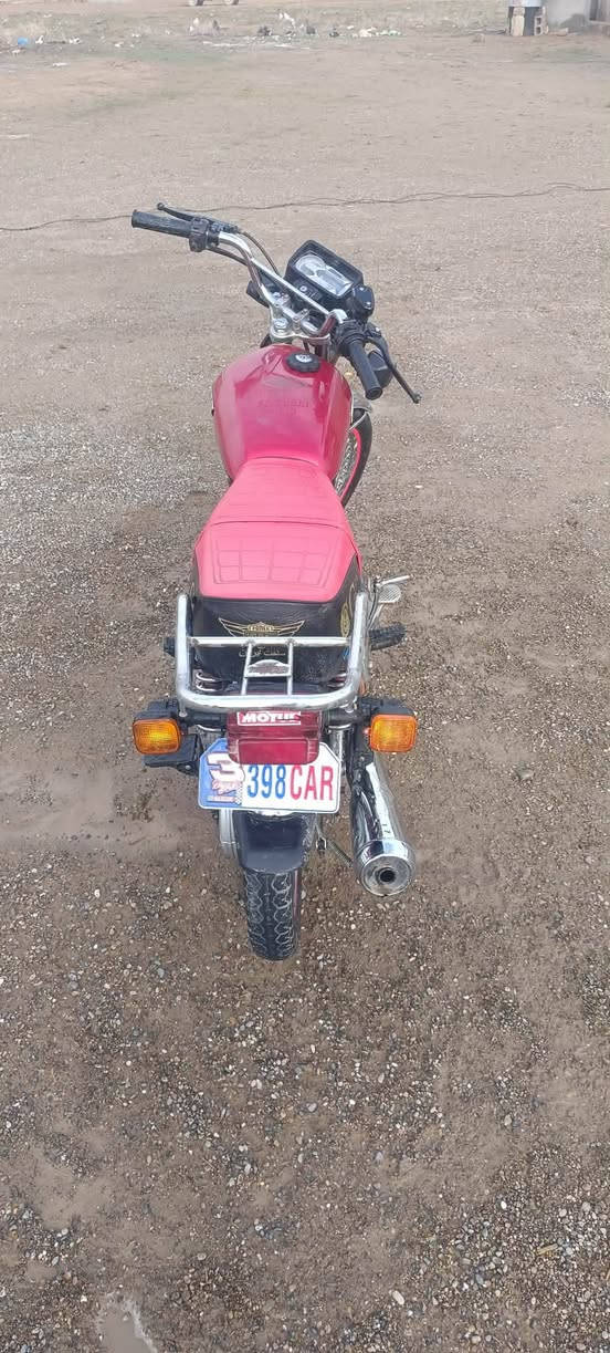 سلام عليكم موطور اربعه كير شرط ما بي اي عيب موديل 24سعر 550 بي مجال لل طيبين كله عل بلاد ***********
