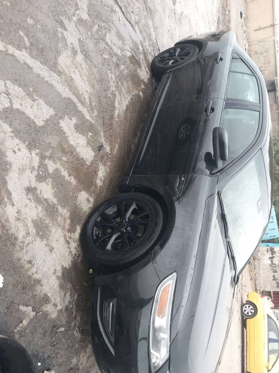 السلام عليكم للبيع موديل 2010 سعر 90 ديالى بعقوبه ***********
