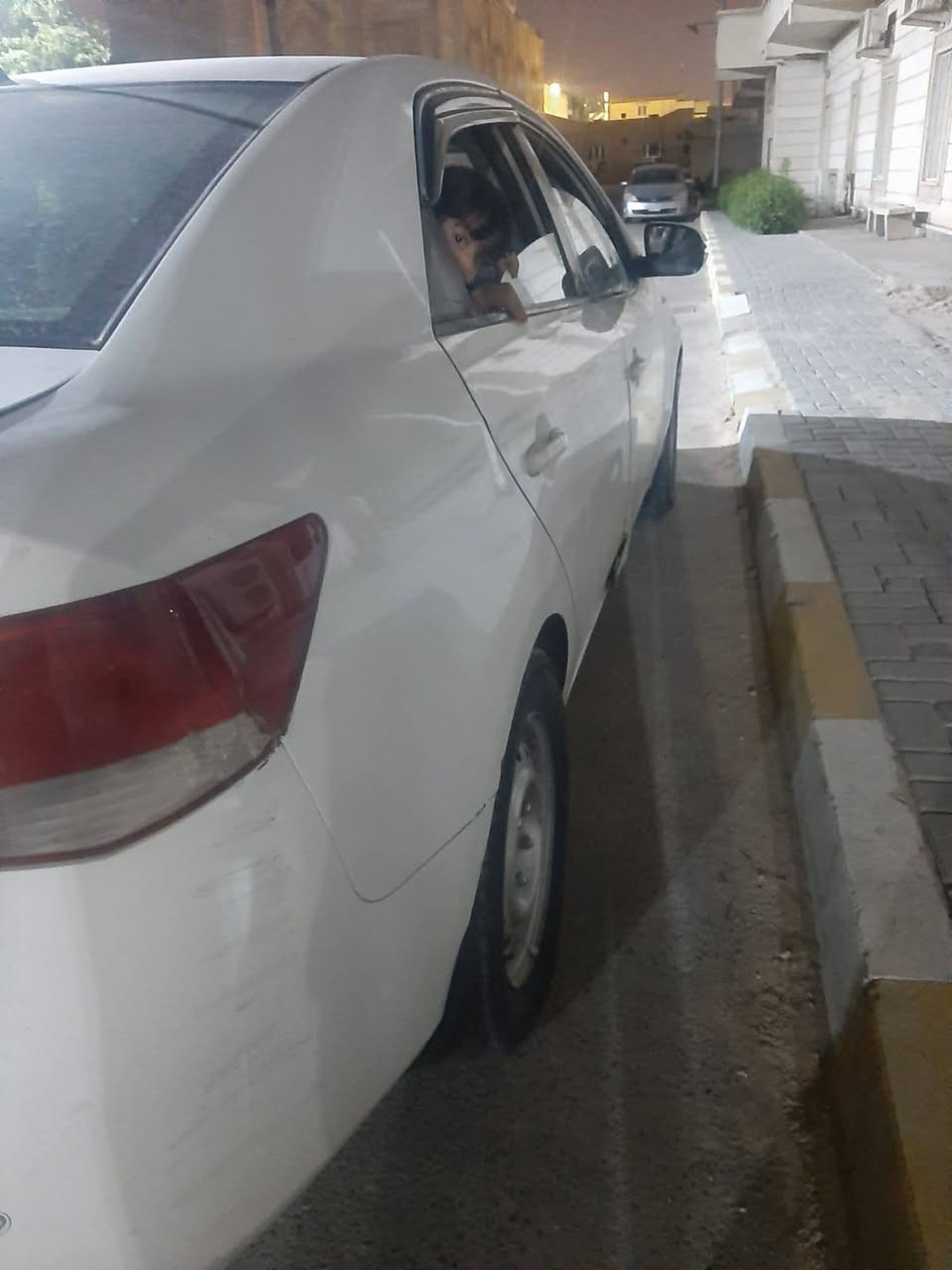 كيا سيراتوو 10
باسمي سنويه ل29
سياره مكفوله من ضربه فقط صبغ وبيهه خياس بل بيبان كدام 
مكينه وكير حلوات 
كمبريسرر عطل فقط 
مكاني البصره 
***********
