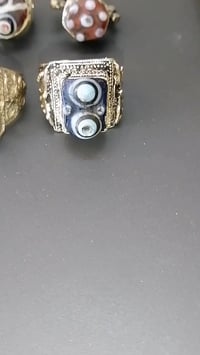 عدد ٨ خواتم حجر الشريعه المغربي صياغه نحاس ابيض ورشو سعر المجموعه ٨٠ ا...