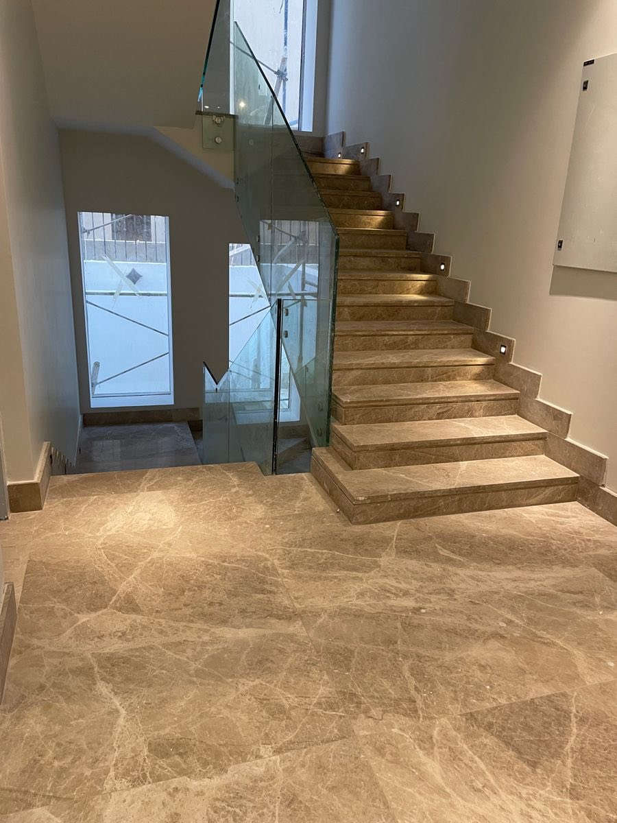 كل عام وأنتم بألف خير اعاده الله علينا وعليكم وعلى الشعب العراقي بالف وأمان وتقدم  …

دمتم بصحه وسعاده وحقق الله لكم التمنيات 🤲
كل انواع الورود لاتكفي من حقكم 🌹🌹♥️♥️💐💐🥀🥀

👇👇👇👇👇👇👇👇👇👇👇✔️

#باالمختصر_المفييد 

تحلم ببيت يكون مثل ما في بالك… بالحرف الواحد؟
كل التصاميم اللي شفتها بالصور هي من تصميم وتنفيذ اخواننا في المكاتب الهندسية لكن نحن من ننفذ افكارهم من الالف الى الياء ✅

عدنا خبرة سنين والمعرفة  اللي تضمن إلك أعلى جودة بأفضل تكلفة مقارنة بالجودة اللي تحصلها!

♦️إختيار بدقة وعناية بكل لون في اي موقع نشتغل عليه.
♦️متابعة وخدمة مستدامة لسنوات بعد التجهيز.
♦️استشارات مجانية لأي تعديل أو مساعدة تحتاجها قبل و  بعد ما تسكن.

" سلّمنا مشروعك… وارتاح " لأننا نحول حلمك من تصميم على الورق إلى واقع تعيشه كل يوم 
أنا.

📞 للتفاصيل والحجز تواصل ويّانا الان …

📱***********
📱***********

اويمكنكم زيارتنا في الشركة 
📍على العنوان: واسط _ الكوت _طريق العمارة
