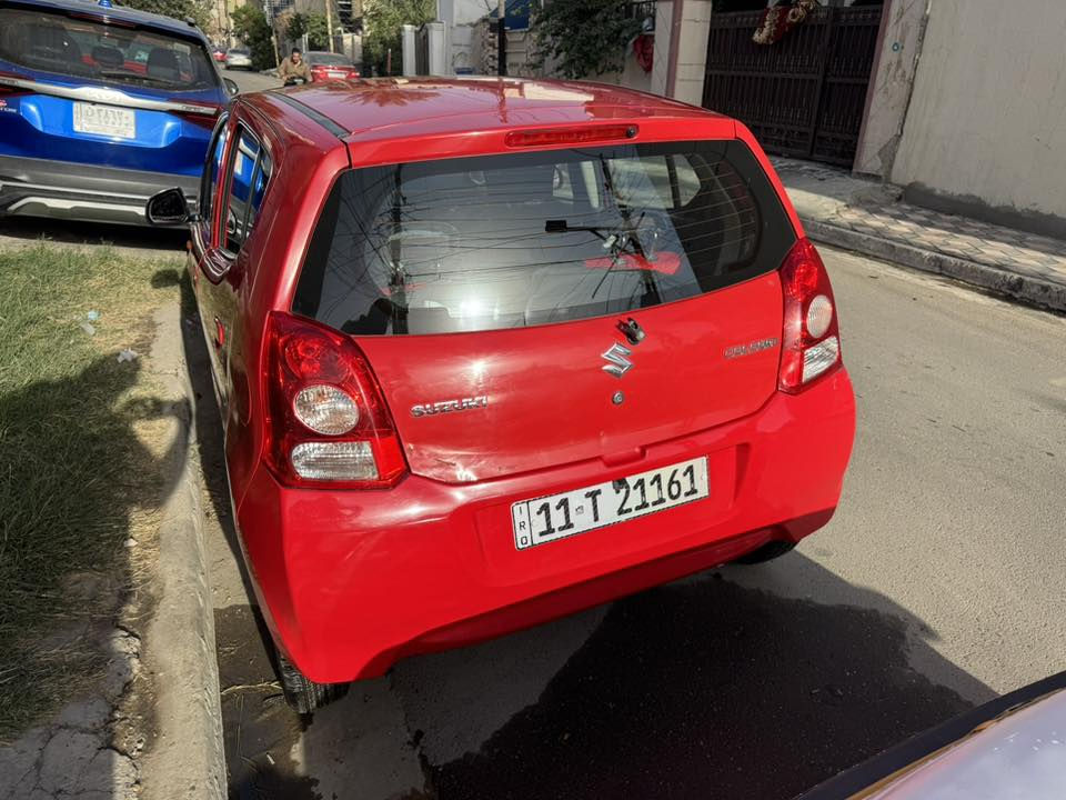 السلام عليكم للبيع سوزوكي سيليريو ٢٠١٣ السيارة خليجي بيهة قطعتين صبغ بنيد و جاملغ خلفي ماشية ٥٨ الف كيلو السعر ٦٥  ورقة و بيهة مجال بسيط 
*********** المكان بغداد حي الجهاد
