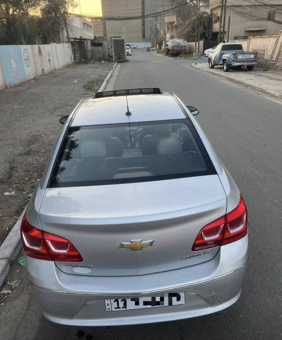 موديل. 2016
 ماشية (158 ألف km ) حقيقي
والمكينة مبدلة جديدة
4 سلندر 1800 دوش المرغوب تنفس طبيعي
وكير اوتماتيك AT +عادي 6نمر المرغوب
كهربائيات سيارة كلها بلاد ونظيفة
وتبريد + تدفئة شغالات 
وسيارة مرتبة ونظيفة جدا خير من الله
خليجية اعلى فئة بالكروز  الخليجي  
فول مواصفات LT  1/1 Vip
فتحه سقف سلايد روف 
 بصمة 4 ابواب + بصمة تشغيل
ويل كب اصلي شوفرليت
حساس خلفية
حساس تايرات + حساس بطارية 
راداد جانبي بالمري 
كشنات جلد بلادي 
شاشة عرض اعطال بالدشبول
 وكامرة خلفية + شاشة كبيرة
تحكمات ستيرن. جهتين
جام كهربائي اوتو
كتلوكات سيارة  شركة موجودة
السياره لا لغد ولا شاصي ولاحوض 
بيه رش صبغ  باب سايق ول باب الخلف سايق 
رقم بغداد الجديد الدولي 11 وسنوية ل2030 بأسمي شرط التحويل
السعر  97 $ ورقة 
 العنوان بغداد  ***********
