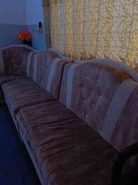 للبيع – ديوان تركي نضيف بـ 85 الف
للبيع – ديوان تركي نضيف بـ 85 الف
سعره حيل مناسب اخو البلاش

ديوان تركي 9 امتار بحالة ممتازة، لا تعب ولا به أي عيب.
• السفنج ناعم ومتماسك
• الخشب قوي وجودته عالية
• نظيف مثل الجديد تمامًا

 السعر: 85 ألف وبيه مجال بسيط

للاستفسار:
📞 ***********
📞 ***********
