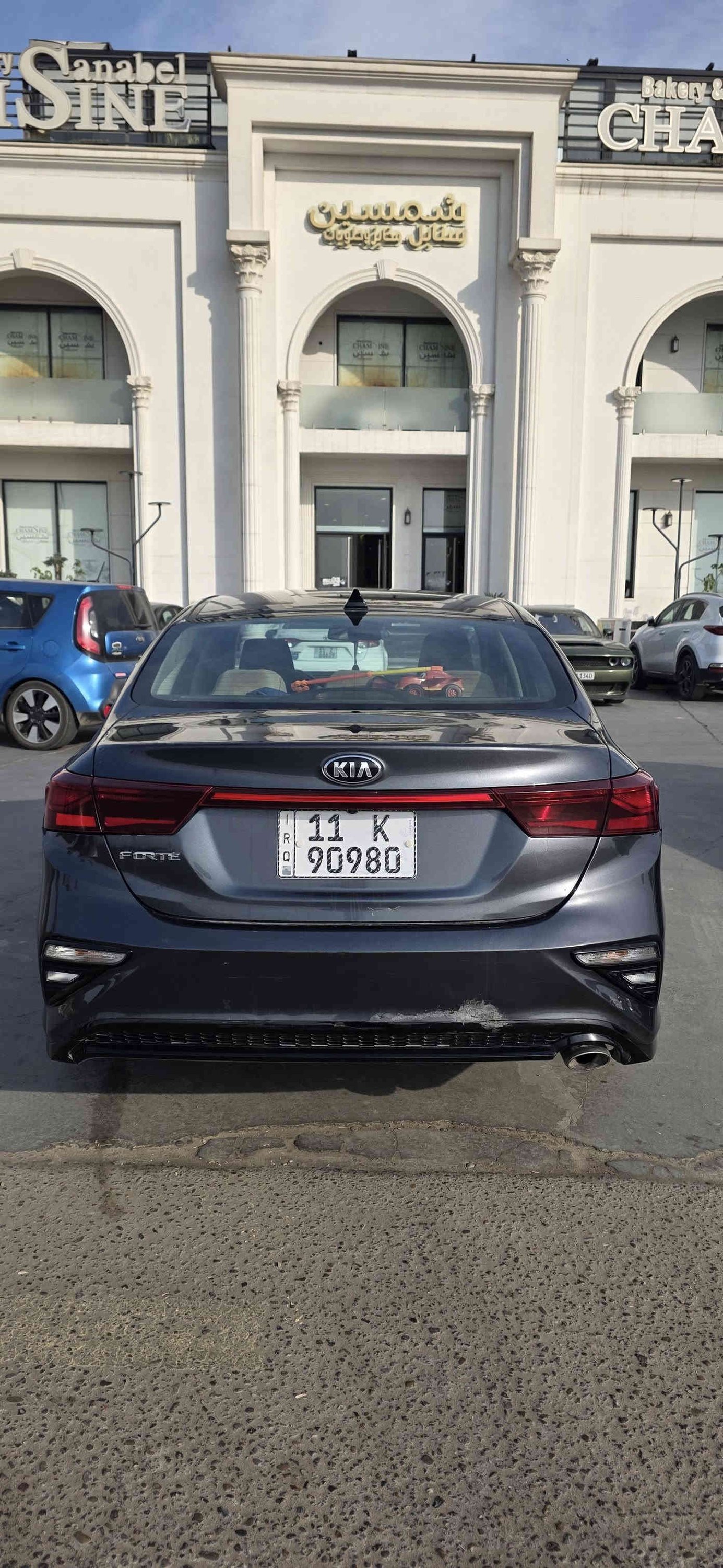 فورتي 2021 للبيع
140$ ,السعر
بدون صبغ بدون ايرباك بدون دواخل كفاله
مكينة السيارة 2000 دوش
التبريد ثلج
صدر نظيف السياره على ايدي الله شاهد مال جناي فول مدارا مابيهة اي نقص تشغل وتطلع
مواصفتهة: (نص فول)
شاشه كبيره / Apple CarPlay /كاميرا
كشافات نهاريه
ويل كب
رادار تصادم
تنبيه الخروج عن المسار
مثبت سرعه
قياده ذاتيه
ثلاث انظمة قياده(سبورت /سمارت /عاادي)
حساس هواء الاطارات وبعد هااي الموصفات المعروفه
 الحادث طخه بالبنيد وشوي بحافه جاملغ بدون صبغ
مكاني بغداد ***********
السعر 140$
https://bid.cars/pl/lot/1-39157981/2021-KIA-Forte-3KPF24AD8ME273407
