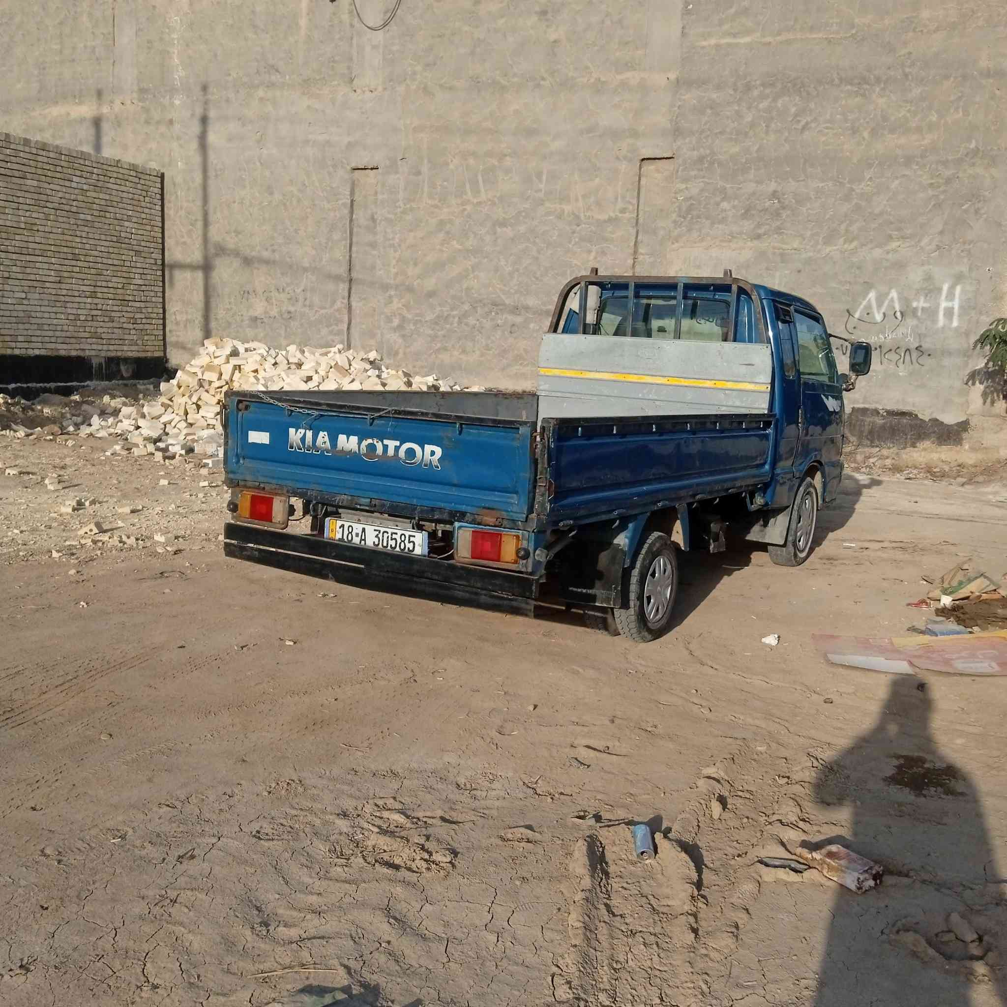 سلام عليكم كيه بنكو موديل 1996محرك كير اكسن شاصي رقم شاصي حدايه مشط ستيرن كله جديد  تاير جديد سنوية مجدده رقم نكليزي بابل سياره خير من الله شراي يتصل ***********
