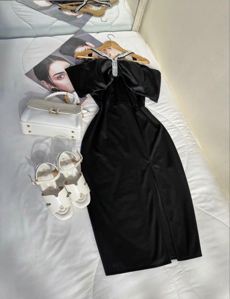 فستان مناسبات❤‍🩹
السعر 18 الف 
خامة سكوب كريب
38-40-42-44-46

متوفر توصيل


**إذا كنت صاحب هذا الإعلان وتريد حذفه لأي سبب، رجاءا أرسل رسالة إلى الدعم الفني**