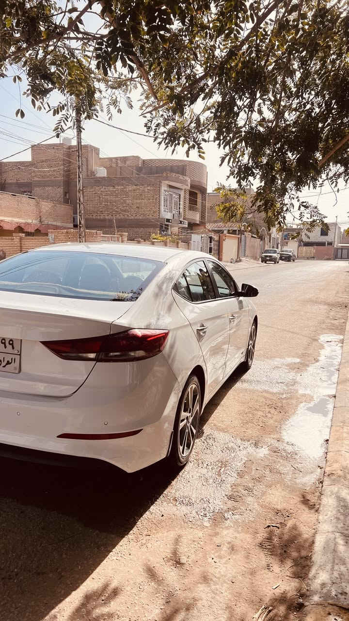 السلام عليكم
هوانداي النترا 2018 فول مواصفات.. 
فتحة سقف"تحكم ستيرن "كشنات جلد"مكينه 2000 السيارة جديدة ومكفولة وجاهزة من كلشي.. وبيها باردات بسيطة بالباب الخلفي (الجنطة).. للأستفسار التواصل على الرقم (***********)مكان السيارة في 
النجف..
 غير متواجد ع الفيس..
