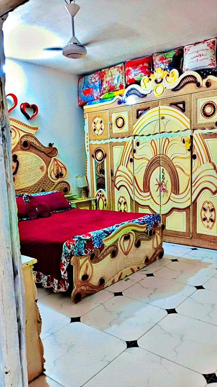 سلام عليكم عندي بيت  منطقت  سيد خضير مساحه ميه ماي كهرباء غرفه صاله ديوانيه مطبخ صحيات  منور   البيت جاهز سقف ثانوي   بس الديوانيه عاوزه شغل     مستعجل تصل. سعر بلش.   تصل ‏‪***********‬‏
