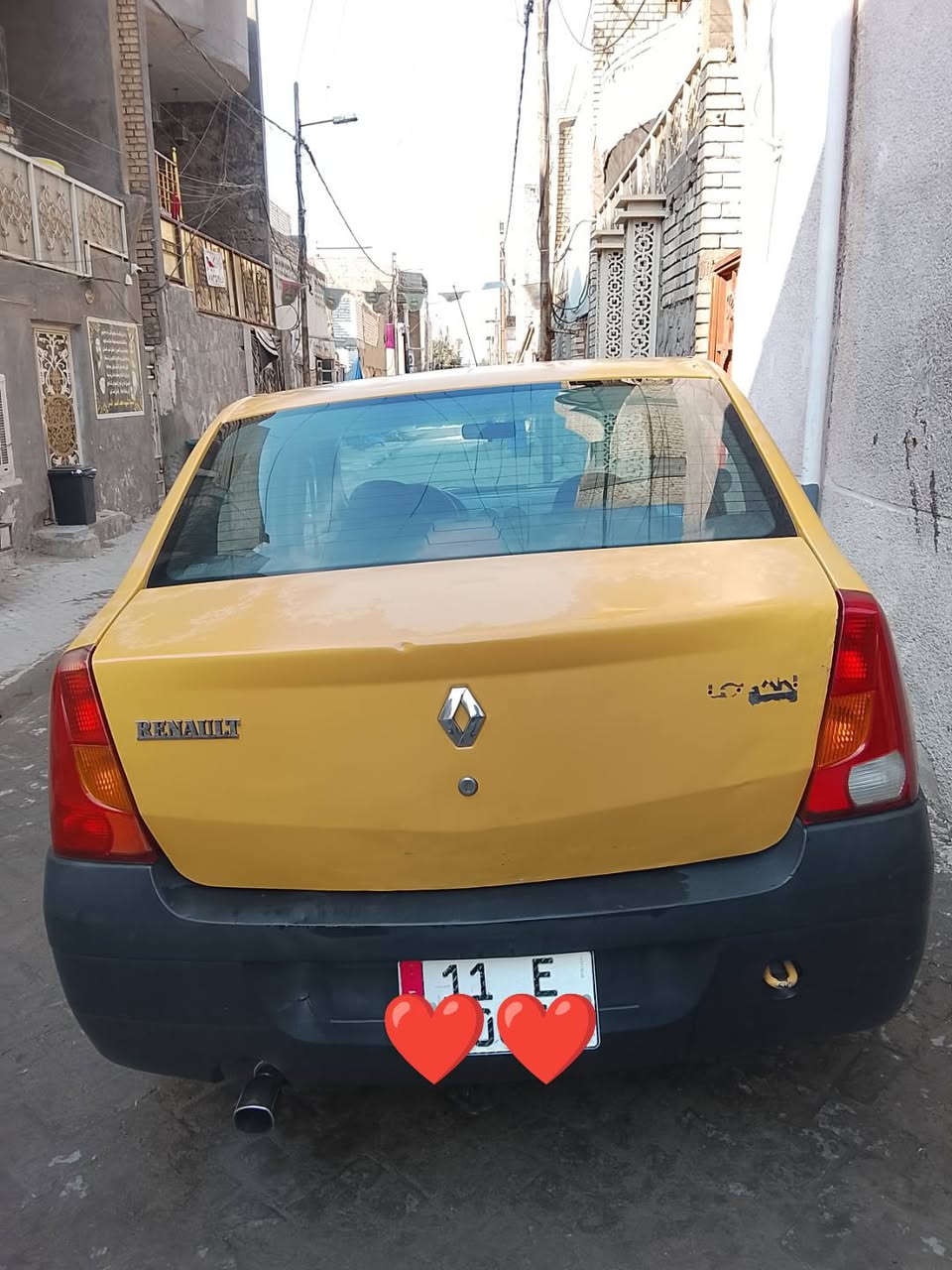 السلام عليكم رينو 13مكفولة بيهة بس باب السدر مصبوغ سيارة جديدة مصفرة هية وغرامات  بسمي تحويل ثاني يوم سدر مامي خلفي جديد 45 وبيها مجال مكاني بغداد مدينة الصدر ***********
