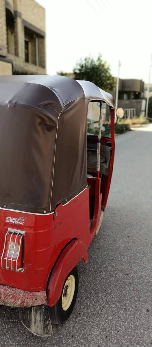 سلام عليكم تكتك البيع موديل 18 جاهزه تكتك حلوه ***********
