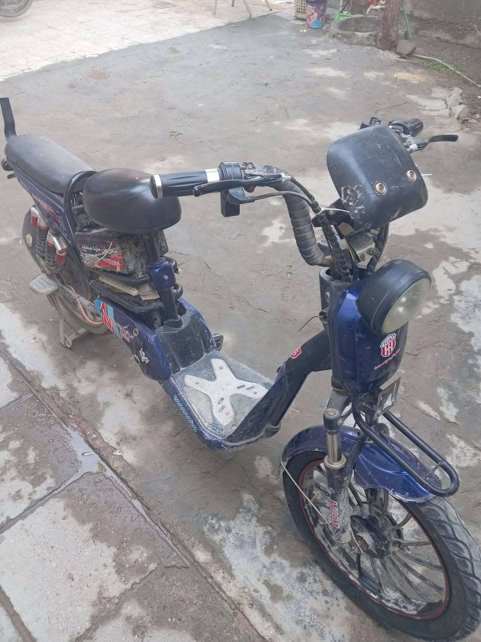 دراجه شحن سرعه 75 نظيفه السعر 300 بصره خور زبير ***********
