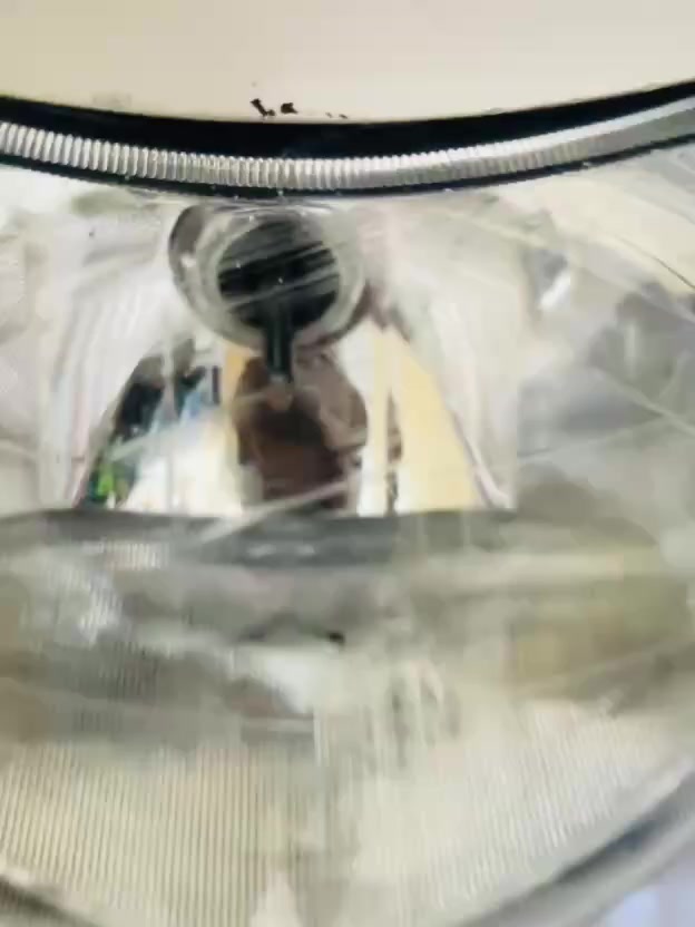 سلام عليكم للبيع ماكس عدلة دراجه صارلي اربع شهور من منزله من الرمبه برغي ماملعوب بيه بيه زنون مال سيارات بيه خليه بك لايت سكنات زرك دراجه شوفت عينك كلشي ماعايزه شلعه ومعدل
السعر 950وبيه مجال  
مكاني نجف حي السلام 
متواجد واتساب ***********
