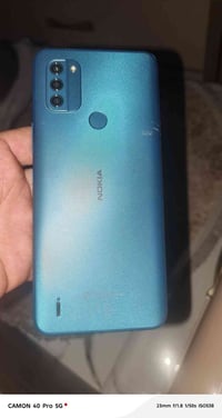 موبايل نوع نوكيا اصلي ذاكره 128 وعشوائيه 4 سعره 100وبيه مجال بسيط الشر...