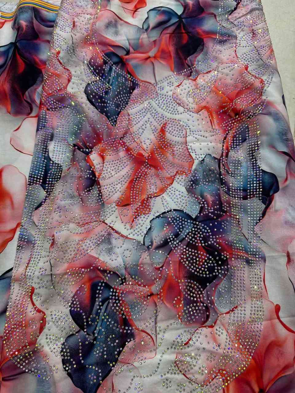 مخور رمضاني موديلات جديده 🌺

خاصة للفساتين والدراعات ودشاديش رمضانيه 😍

والسعر جدا مناسب قطعه فقط ب 10.000 

قماشه كشمير 3D الاصلي مابي لايلون 
القطعه مترين ونص مطرز صدر وردن ستراس حراري الاصلي 
توصيل لجميع المحافضات 5.000 
متوفر جمله ومفرد كميات


**إذا كنت صاحب هذا الإعلان وتريد حذفه لأي سبب، رجاءا أرسل رسالة إلى الدعم الفني**