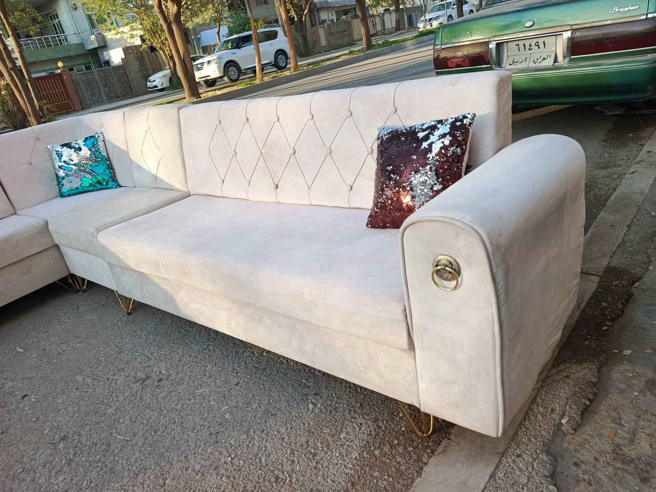 فرۆشتنی خیرا
ئە م تاقمە ئیڵە بۆ فرۆشتن
10نە فە رییە دە سکردە
فوڵ خوسوسیە 
نرخی تە نها 170هە زار
ژ.م***********
شوین.کە لار
