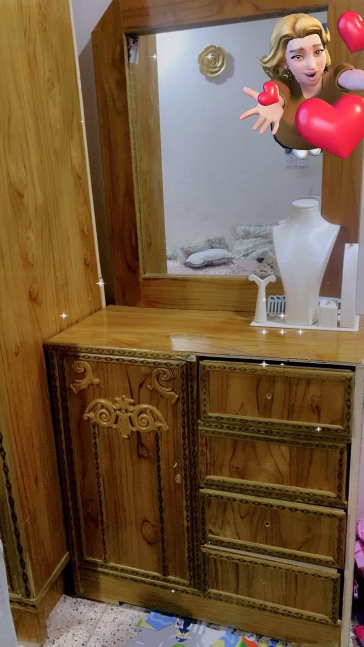 عندي هاي غراض للبيع مستخدمات قليل جدا طبلات تلاثه وحده كبيره وثنين صغار ب50 جرابي ثنين نفر ونص وحده ب25 وميز تواليت 75


**إذا كنت صاحب هذا الإعلان وتريد حذفه لأي سبب، رجاءا أرسل رسالة إلى الدعم الفني**