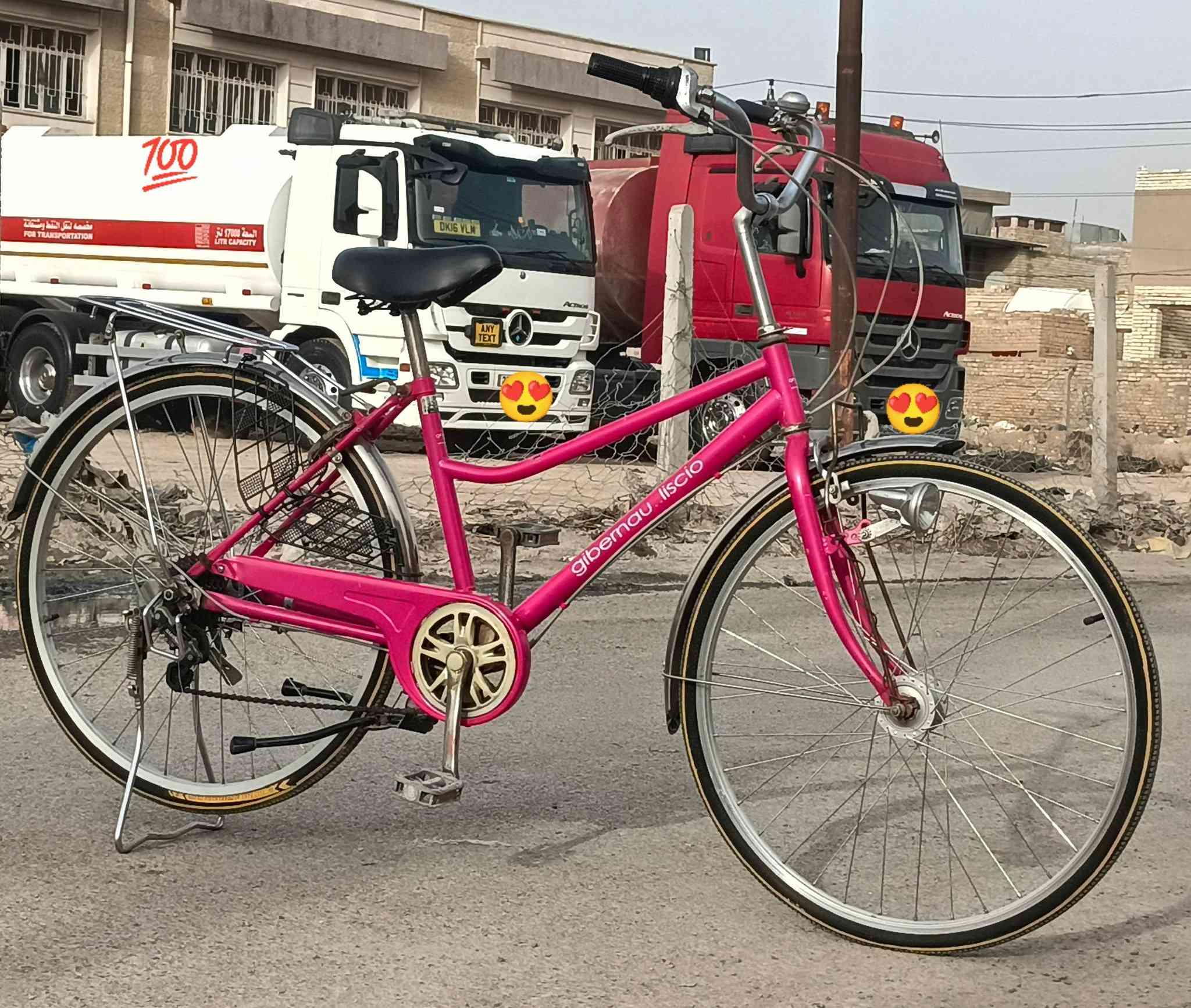 السلام عليكم شباب شلونكم حبايب گلبي باسكل بناتي فول مواصفات أمانه الله ورسوله برغي مامفتوح مااطلع بي ضال بلبيت نضافه ميه عله ميه كير يشتغل كلوب يشتغل بس بي شخطه صبغ قليله كلش باسكل جديد قطره صبغ مابي تايرات جديده والله مامتعوب السعر 115وبي مجال قليل تواصل على ***********او***********واتساب والاثير اتصال وهلا بيكم
