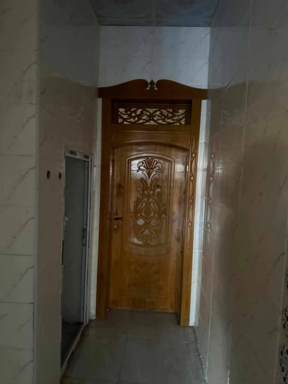 بيت للايجار 100 متر
نجف حي النداء شارع المجمعات عمود 54 
قبل نهاية شارع 60 العرضي الأول 
منطقة 53 قرب شارع قنبر.
يحتوي على غرفة وصالة ومطبخ واستقبال وصحيات.
البيت جديد فووول..
سعر الايجار 250 الف  ***********
