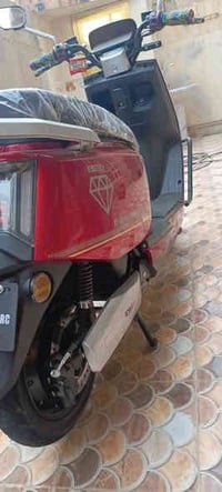 دراجة شحن جديدة (مستخدم اسبوعين فقط) السعر 675 07876560045