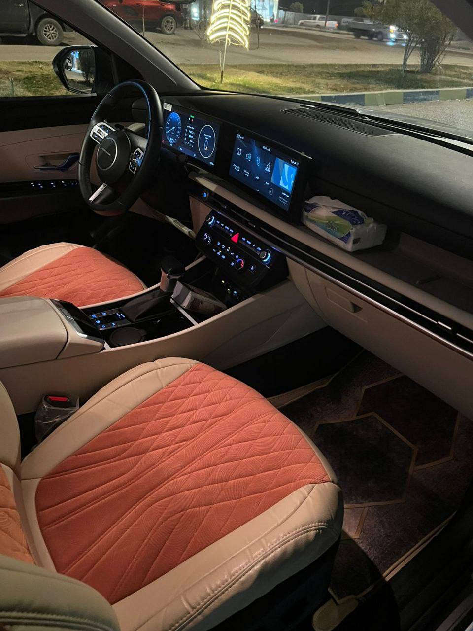 توسان موديل 25ماشيه 1600كشن تبريد كهرباء تشغيل عن بعد جنطه كهرباء سياره مكفولة كفاله عامه  رقم بغداد مكان سياره بابل الاستفسار اتصل على الرقم ***********
